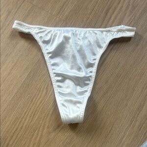 90’s Vintage Victoria's Secret Second Skin Satin Thong Panty M
